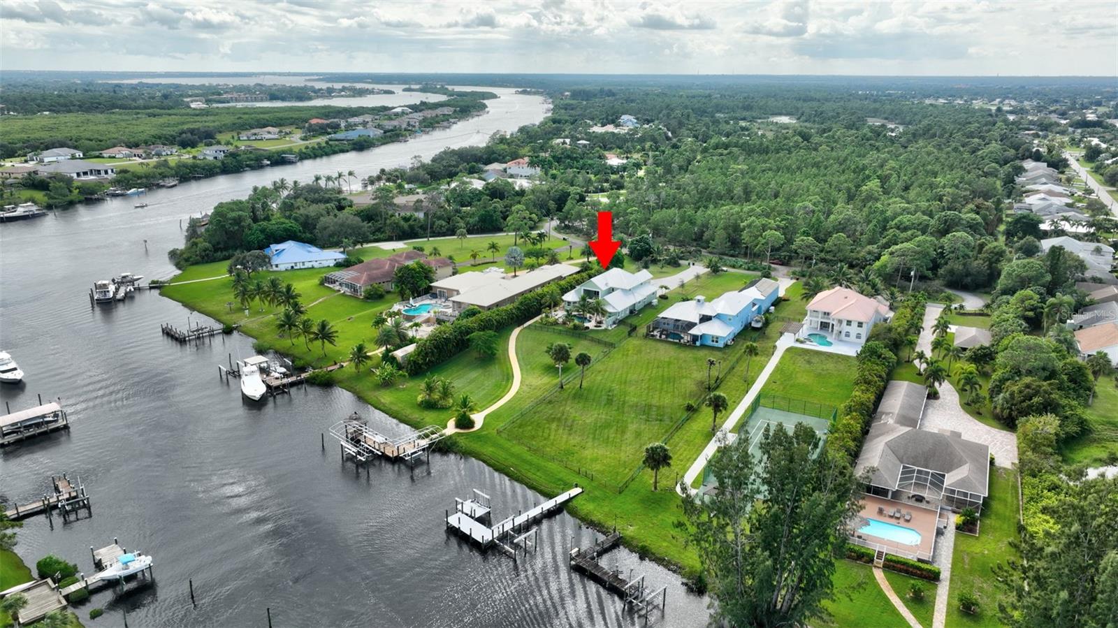 Image 48 of 52 For 2461 North Lookout Boulevard