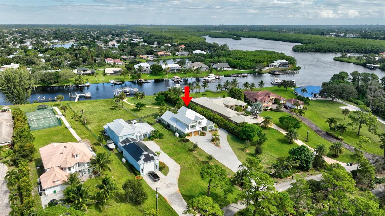 Image 50 of 52 For 2461 North Lookout Boulevard