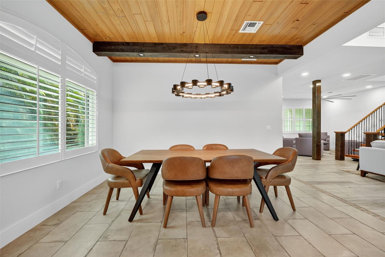 Image 8 of 52 For 2461 North Lookout Boulevard