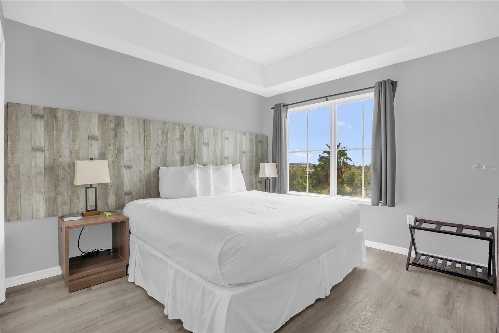 Image 14 of 29 For 7395 Universal Boulevard 402