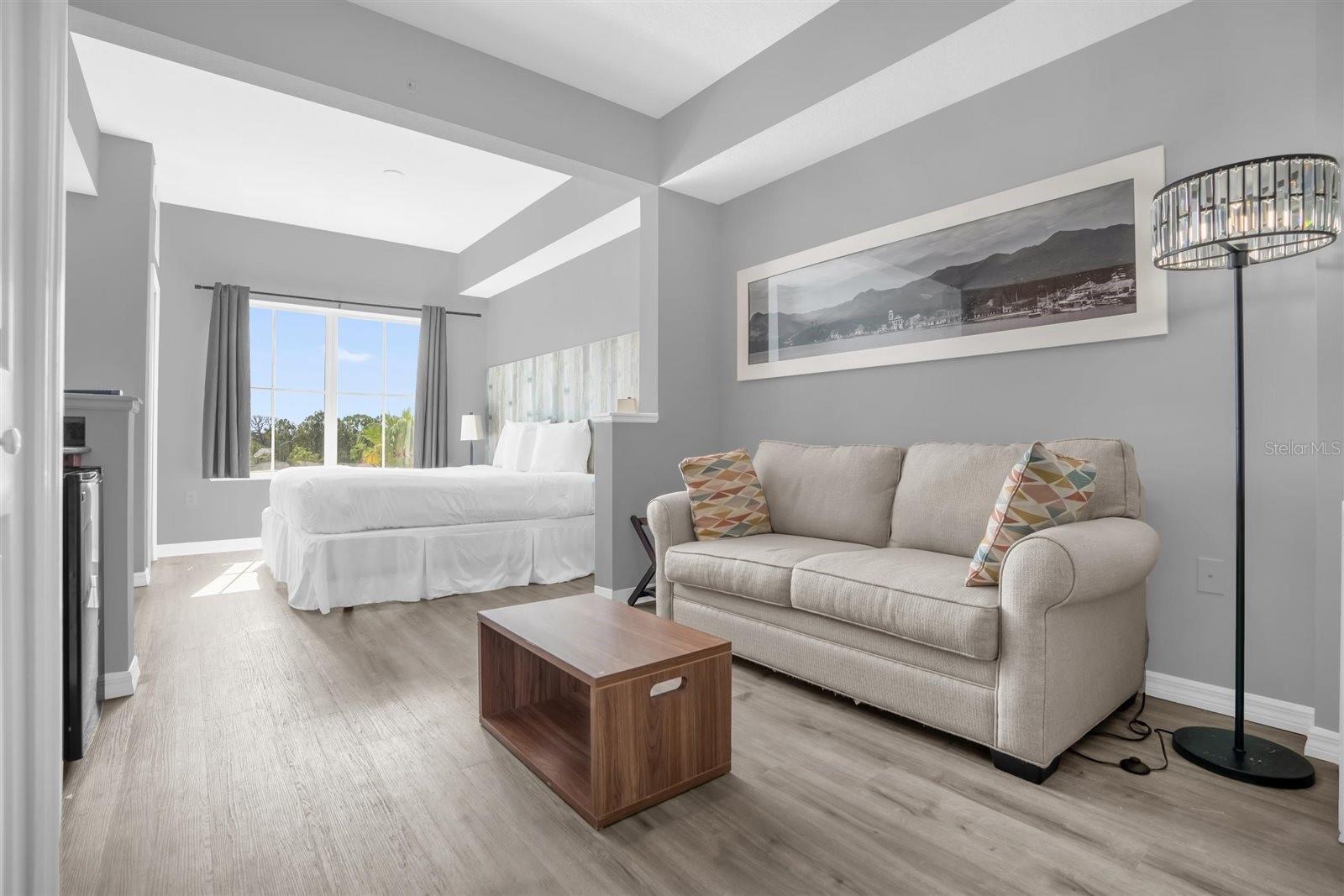 Image 21 of 29 For 7395 Universal Boulevard 402