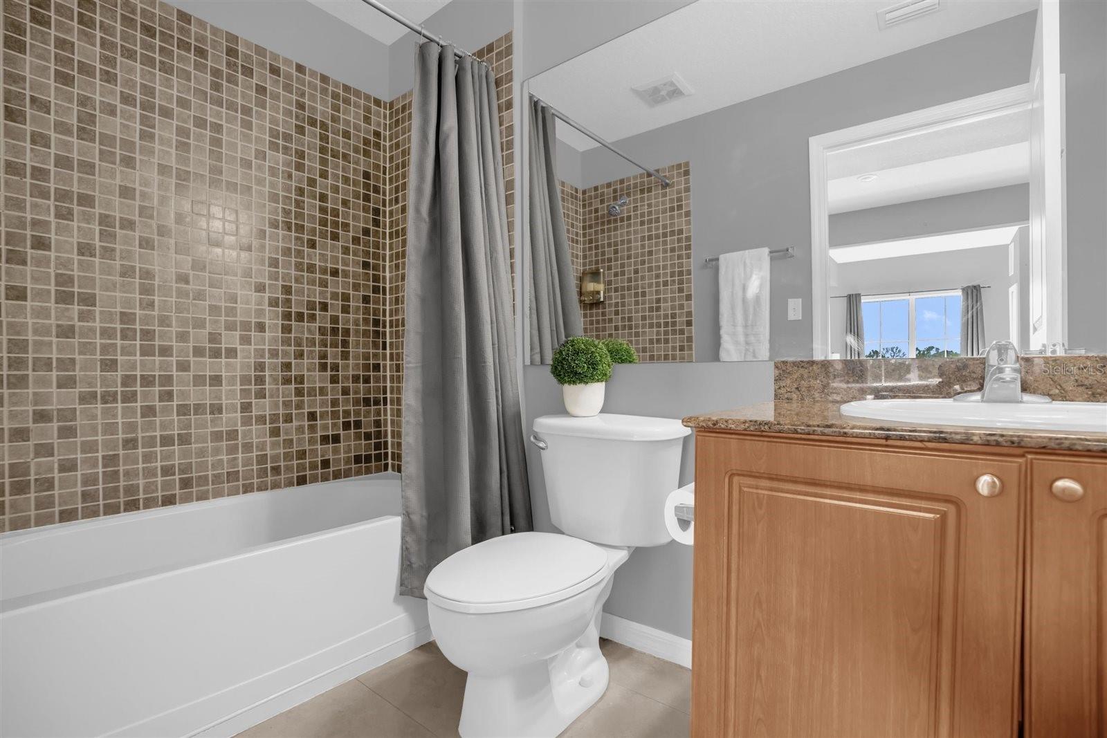 Image 25 of 29 For 7395 Universal Boulevard 402