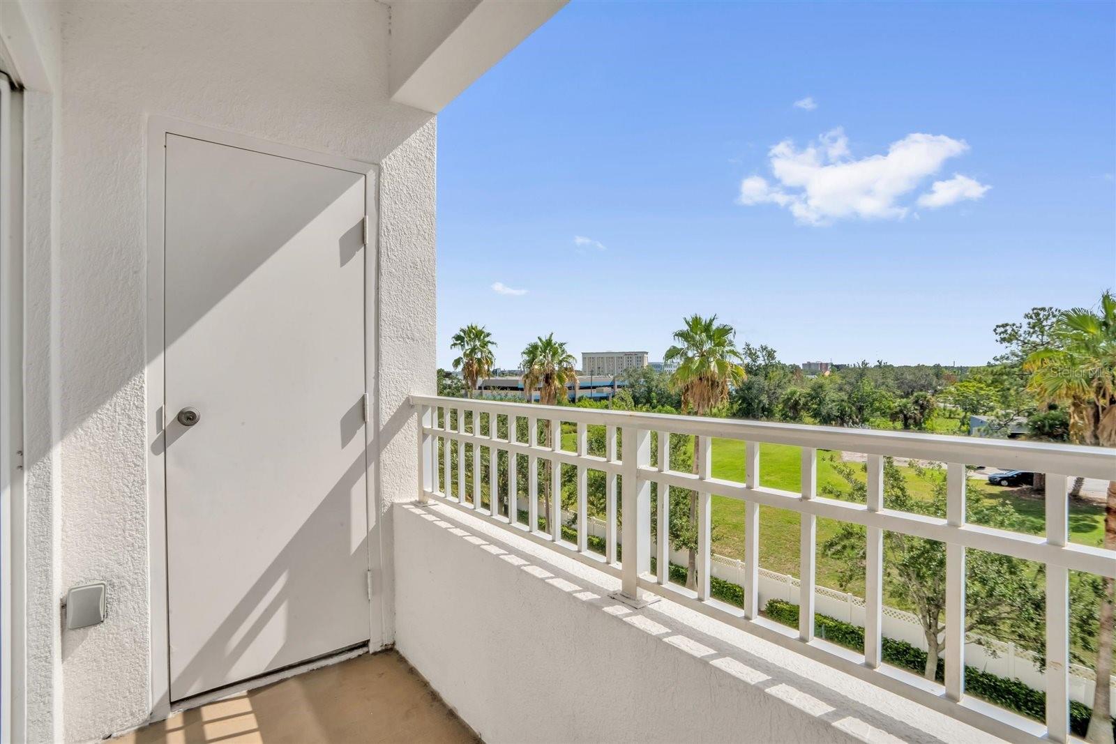 Image 28 of 29 For 7395 Universal Boulevard 402