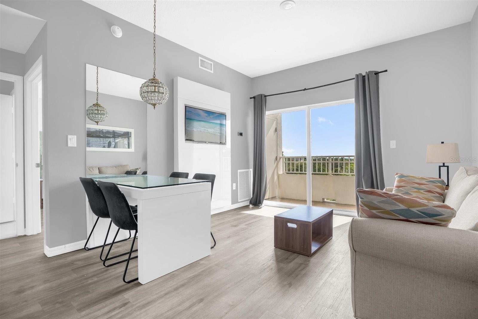 Image 7 of 29 For 7395 Universal Boulevard 402