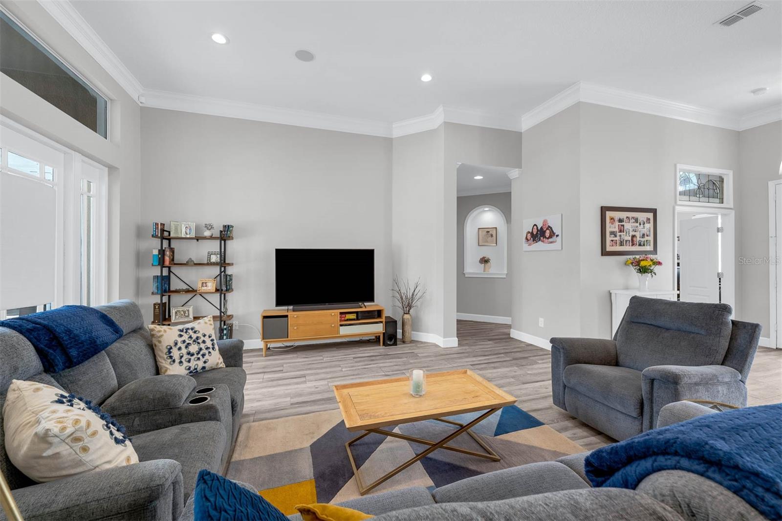 Image 19 of 60 For 14027 Sobrado Drive