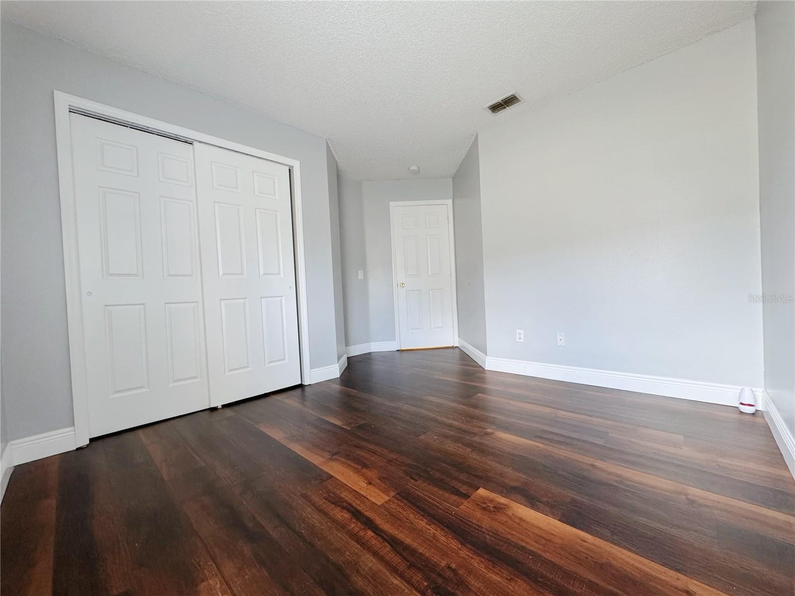 Image 15 of 34 For 1730 Bridgeview Circle