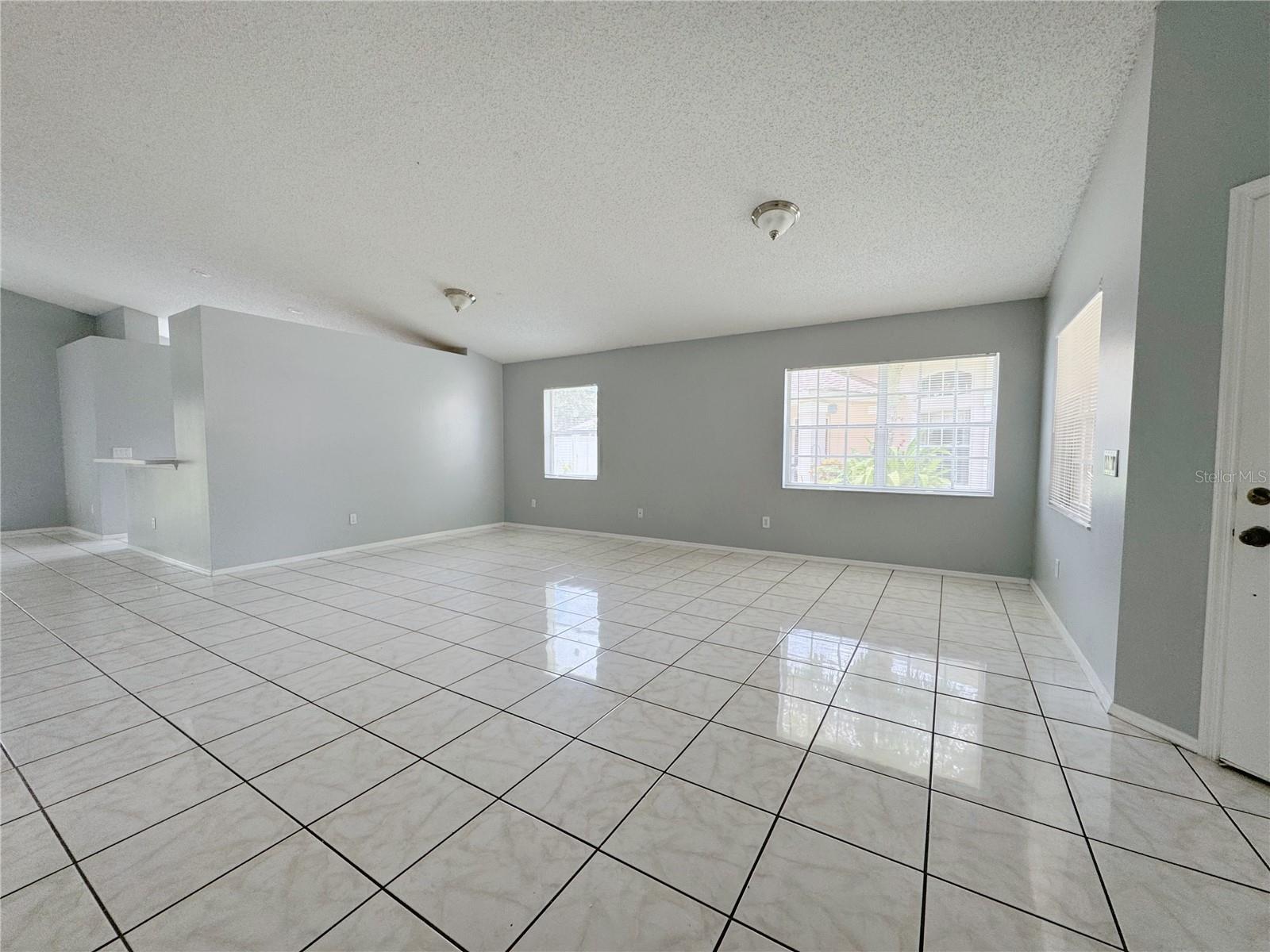 Image 5 of 34 For 1730 Bridgeview Circle