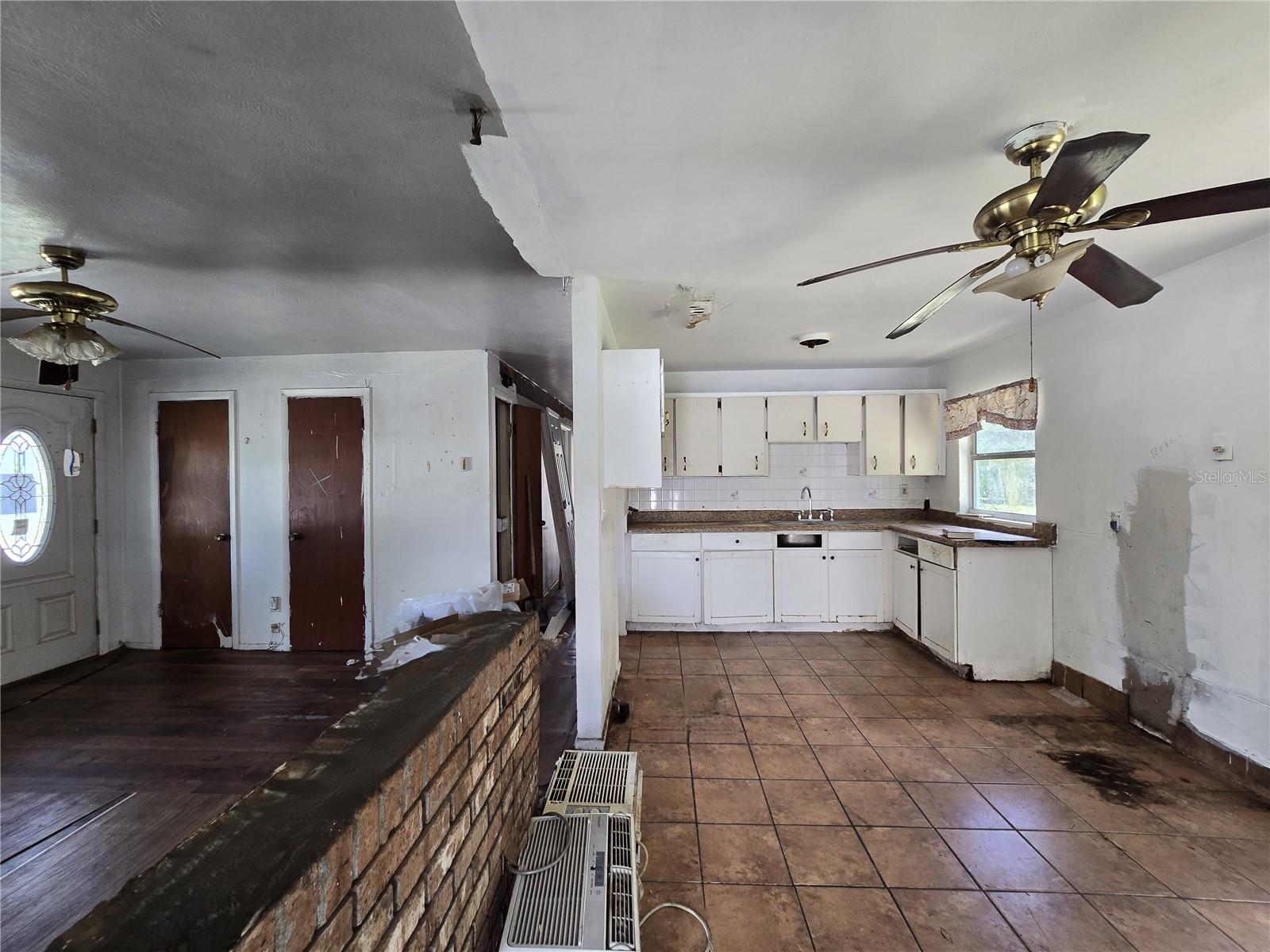 Image 14 of 15 For 3310 Wolcott Place