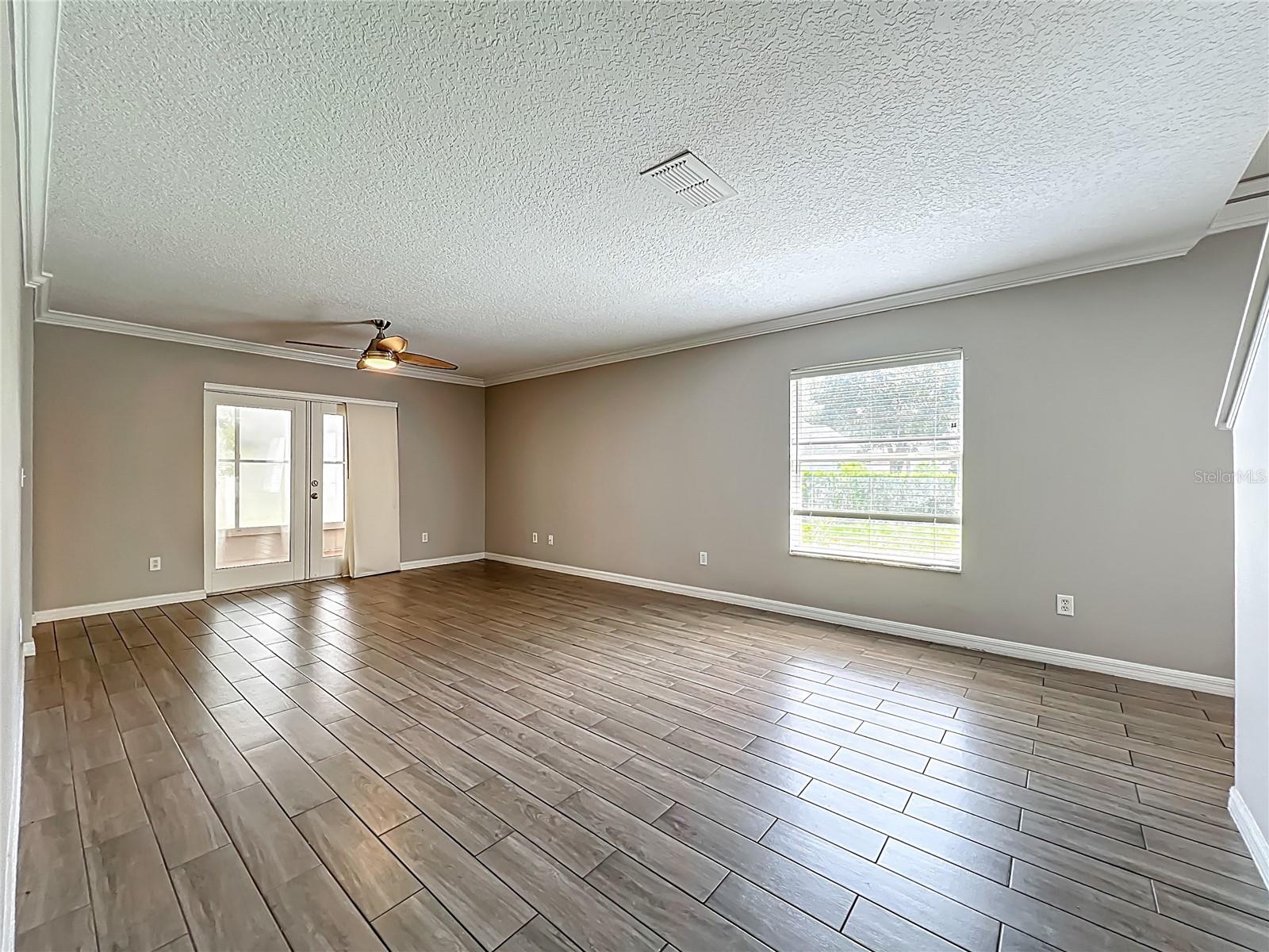 Image 4 of 31 For 13228 Briar Forest Court