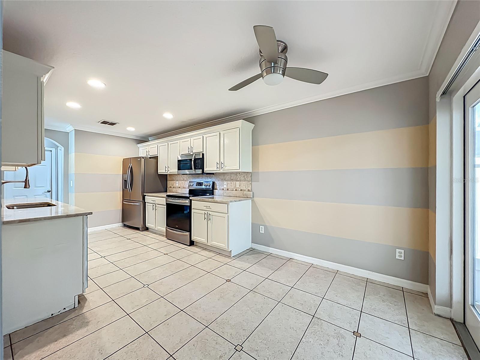 Image 7 of 31 For 13228 Briar Forest Court