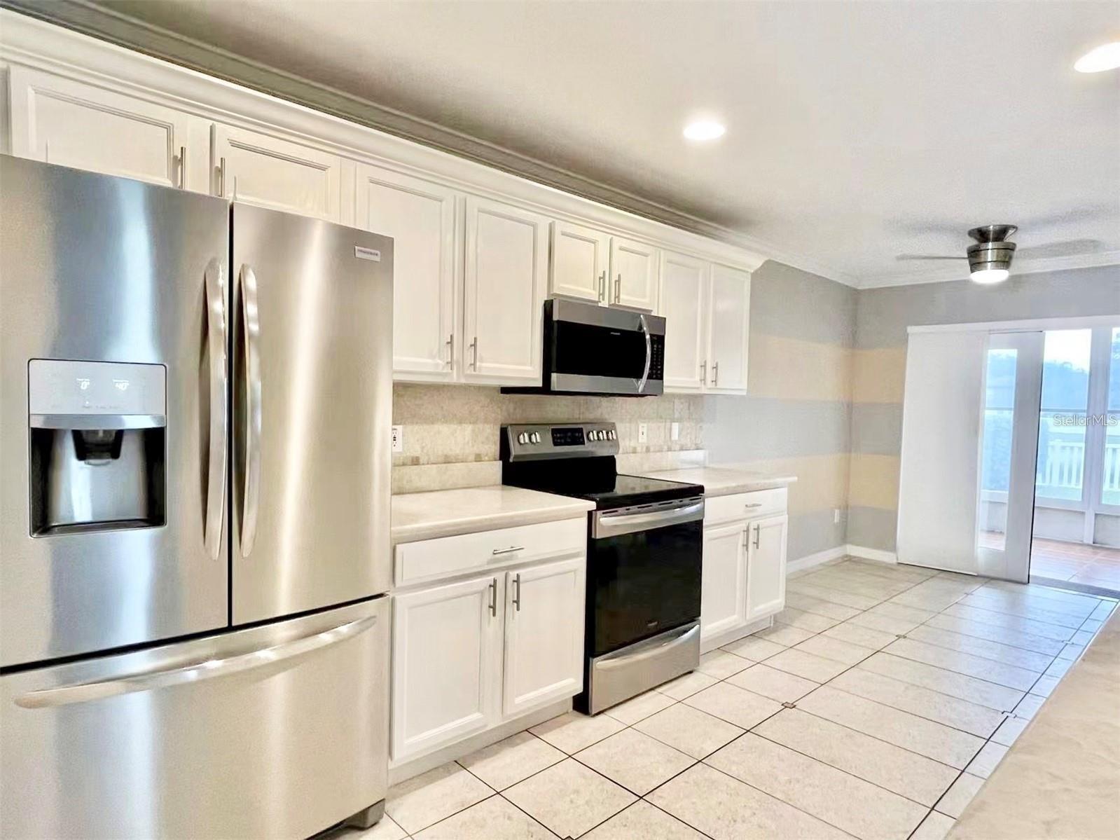 Image 8 of 31 For 13228 Briar Forest Court