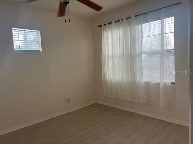 Image 22 of 38 For 449 Glastonbury Drive
