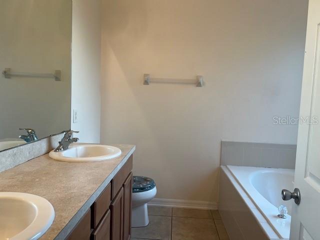 Image 31 of 38 For 449 Glastonbury Drive