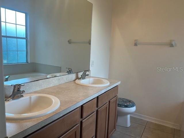 Image 33 of 38 For 449 Glastonbury Drive