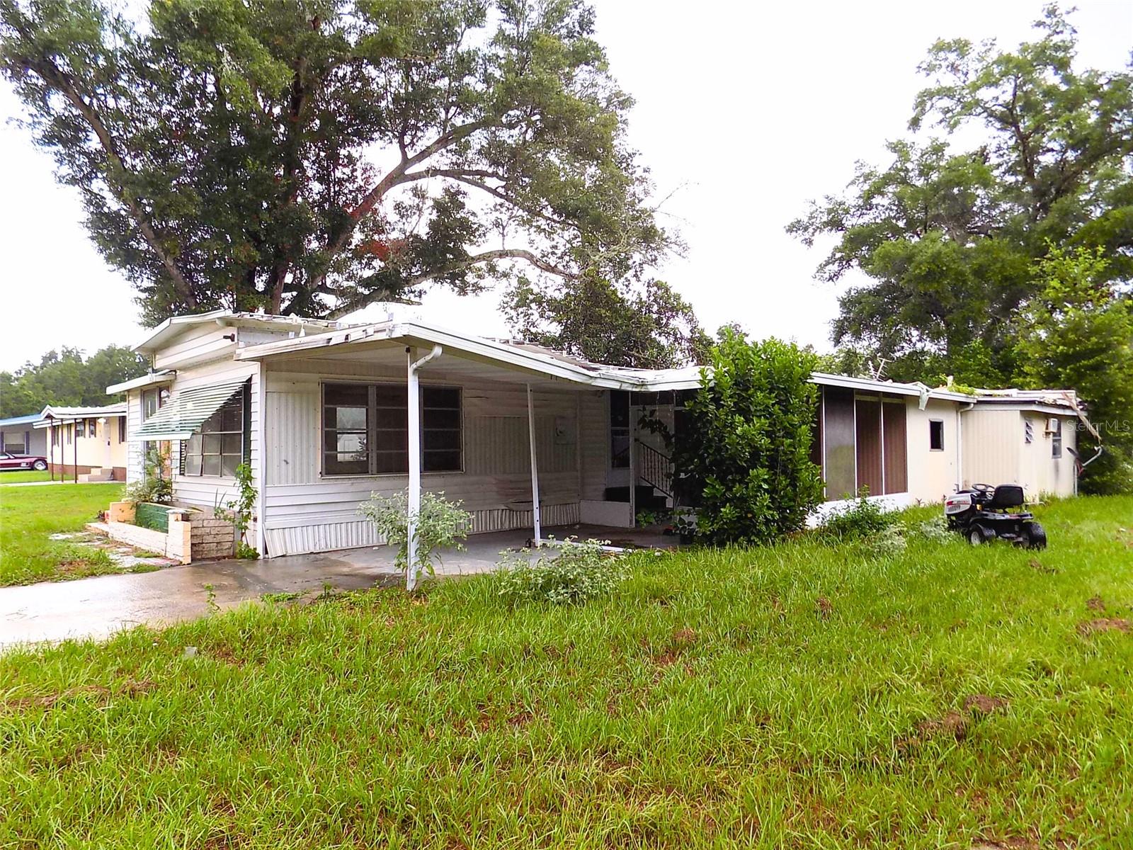 Image 2 of 6 For 6201 57th Court 1