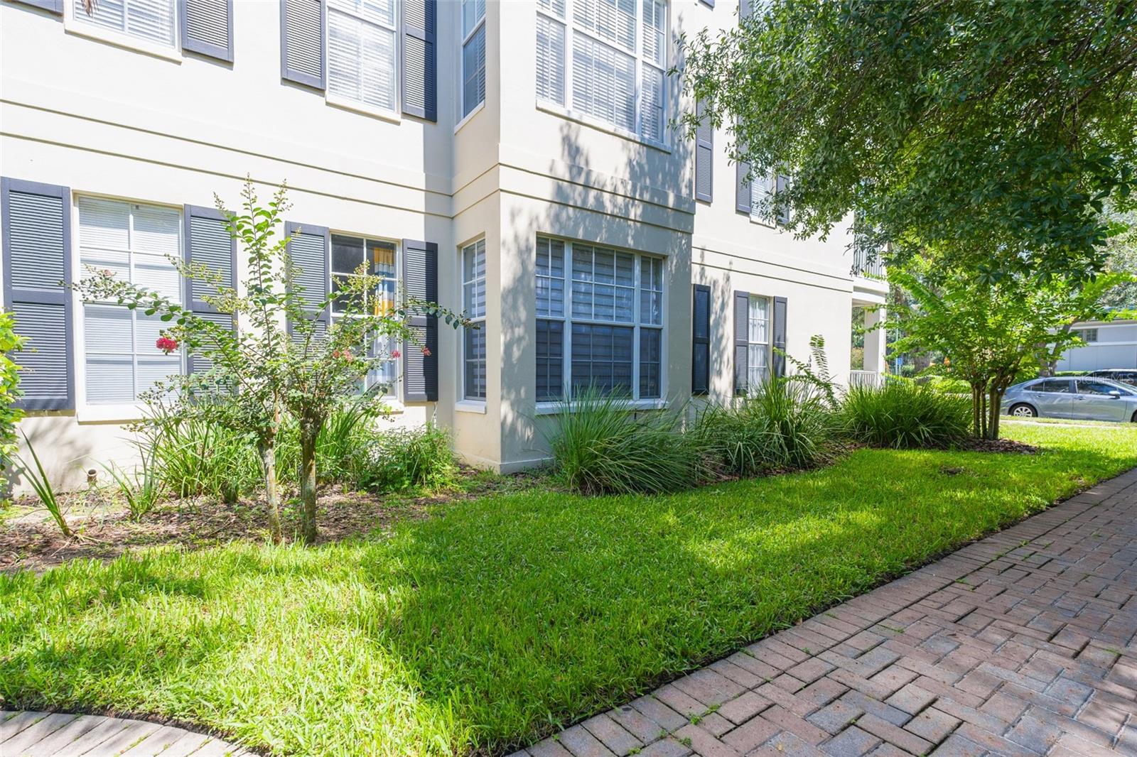 Image 39 of 40 For 930 Spring Park Street 103