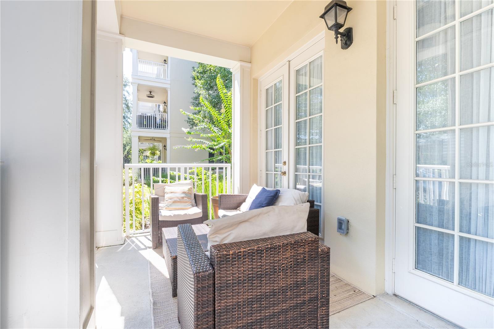 Image 6 of 40 For 930 Spring Park Street 103