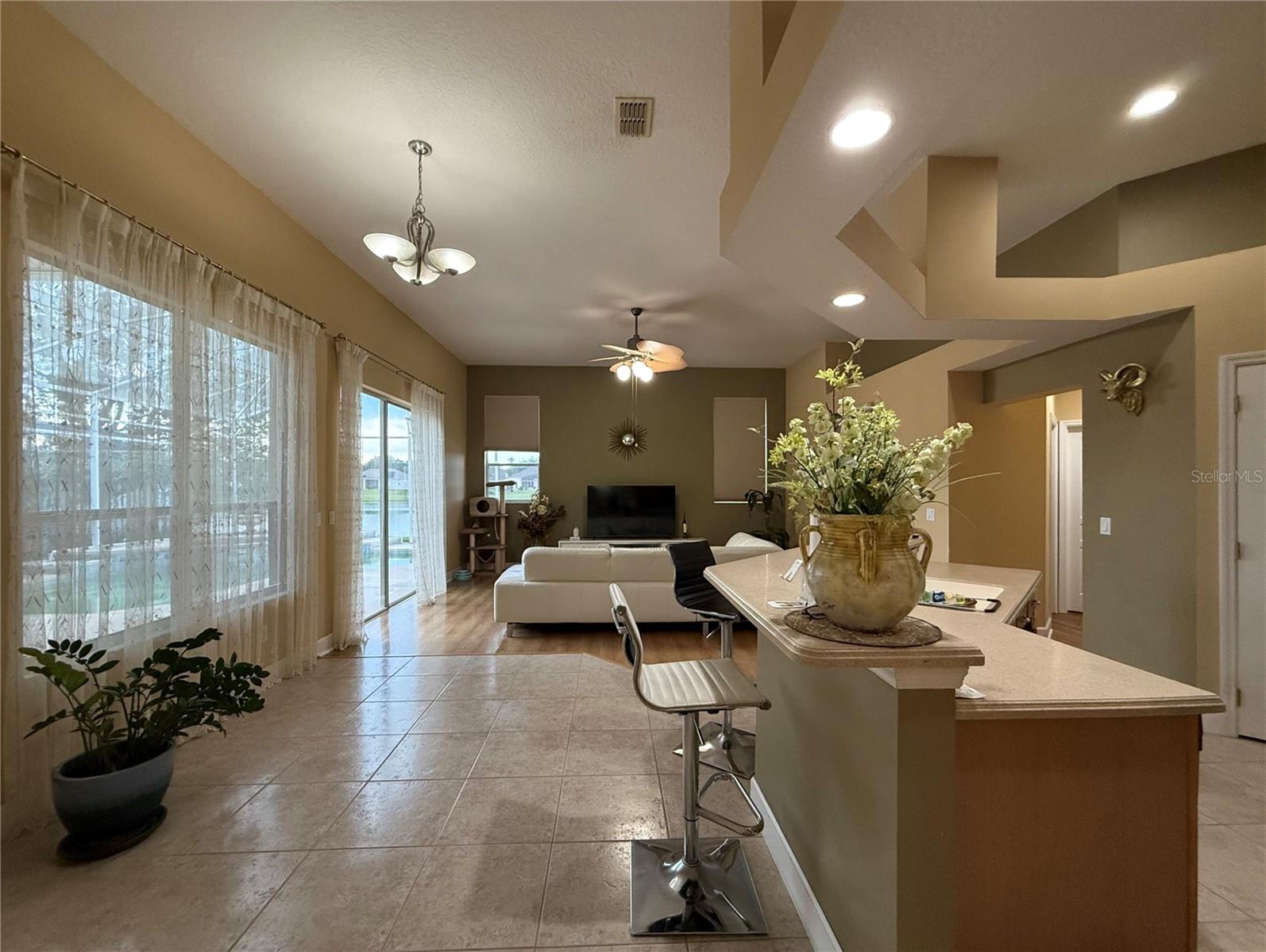 Image 10 of 26 For 14007 Islamorada Drive