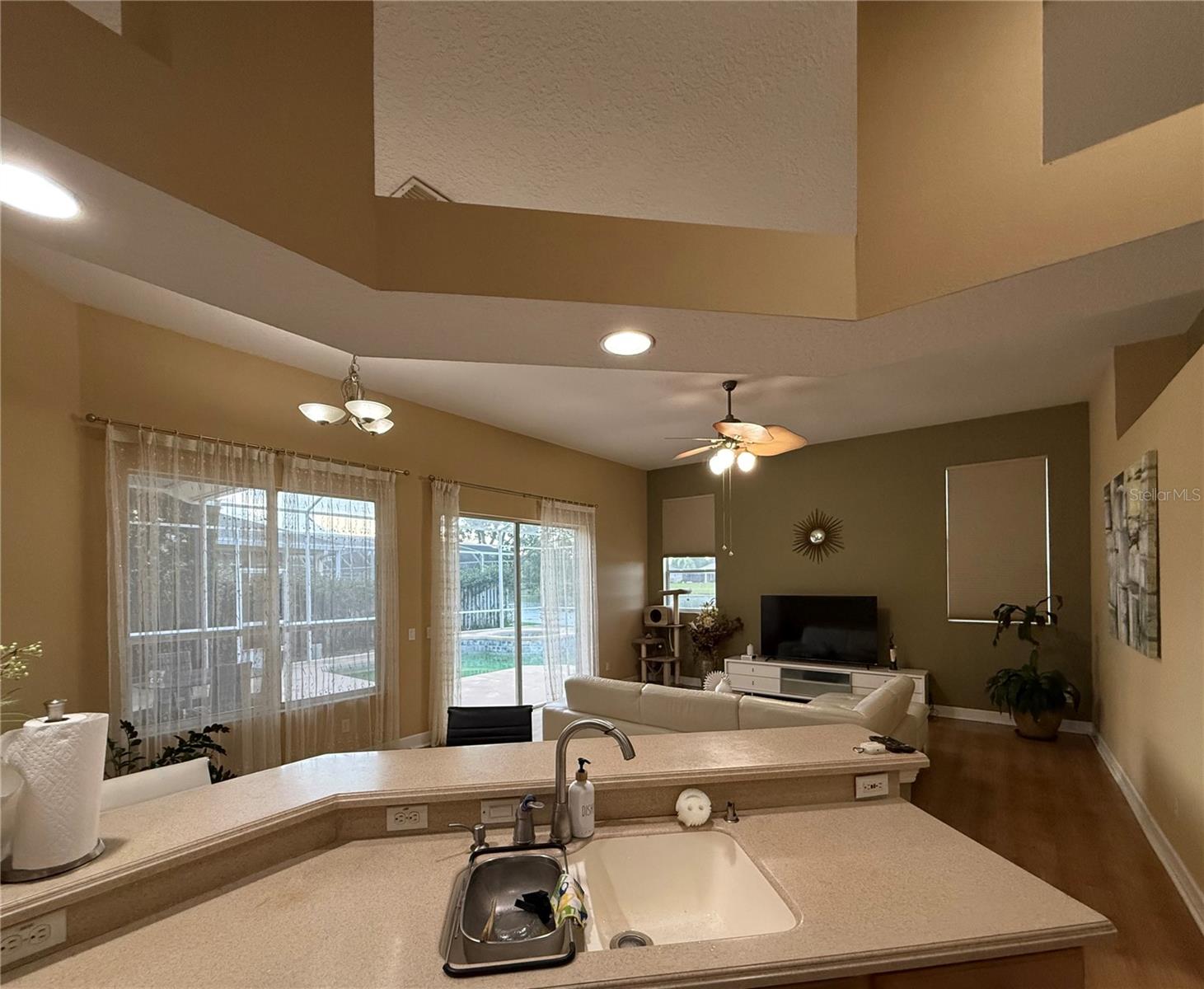 Image 11 of 26 For 14007 Islamorada Drive