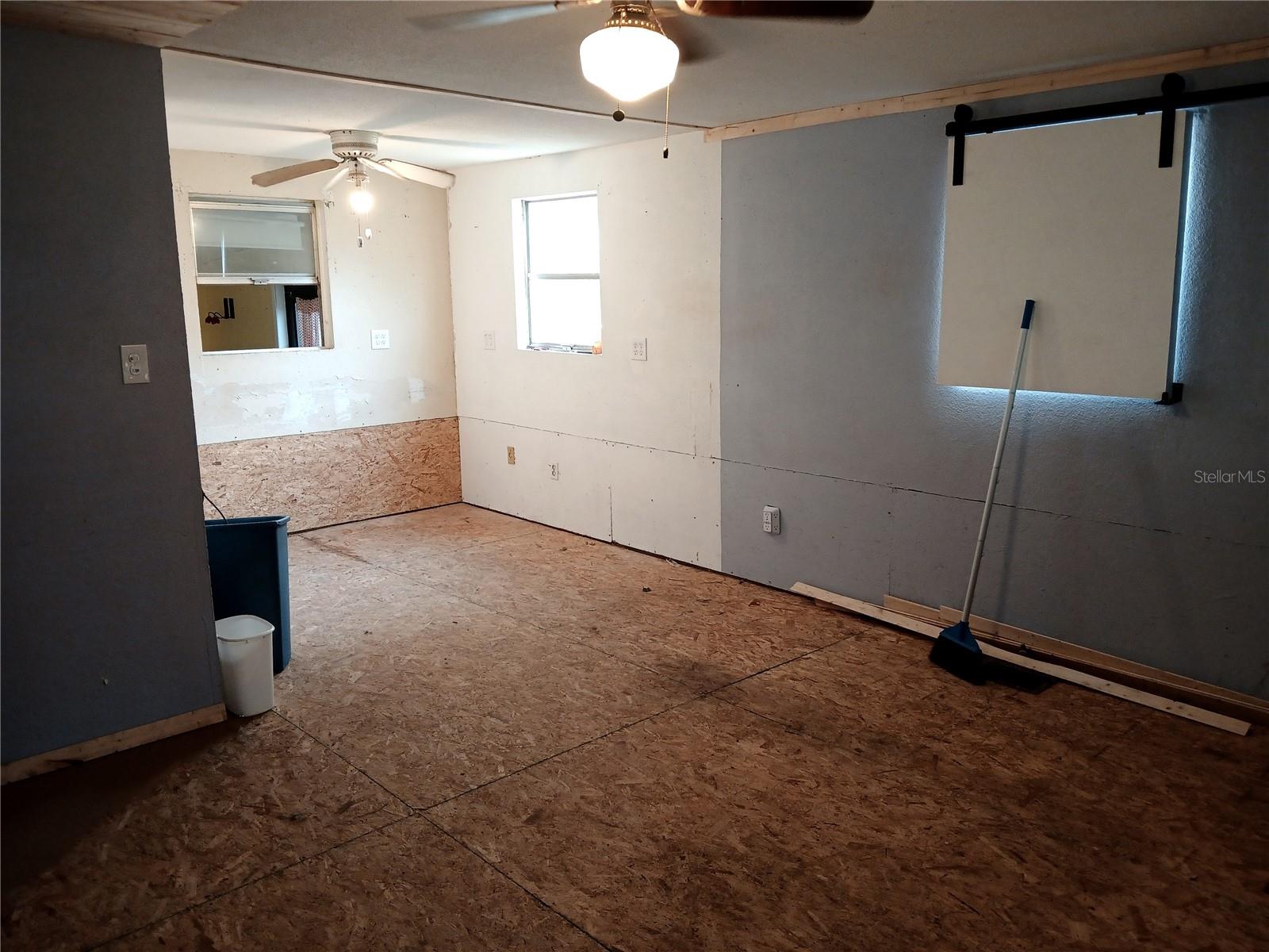 Image 11 of 32 For 658 10th Street