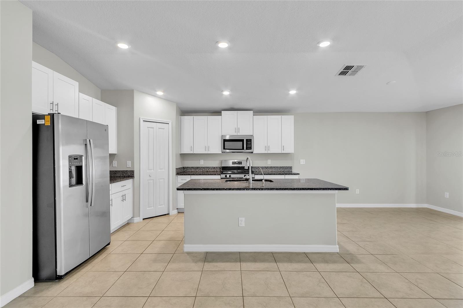 Image 19 of 35 For 10357 Scarlet Skimmer Drive