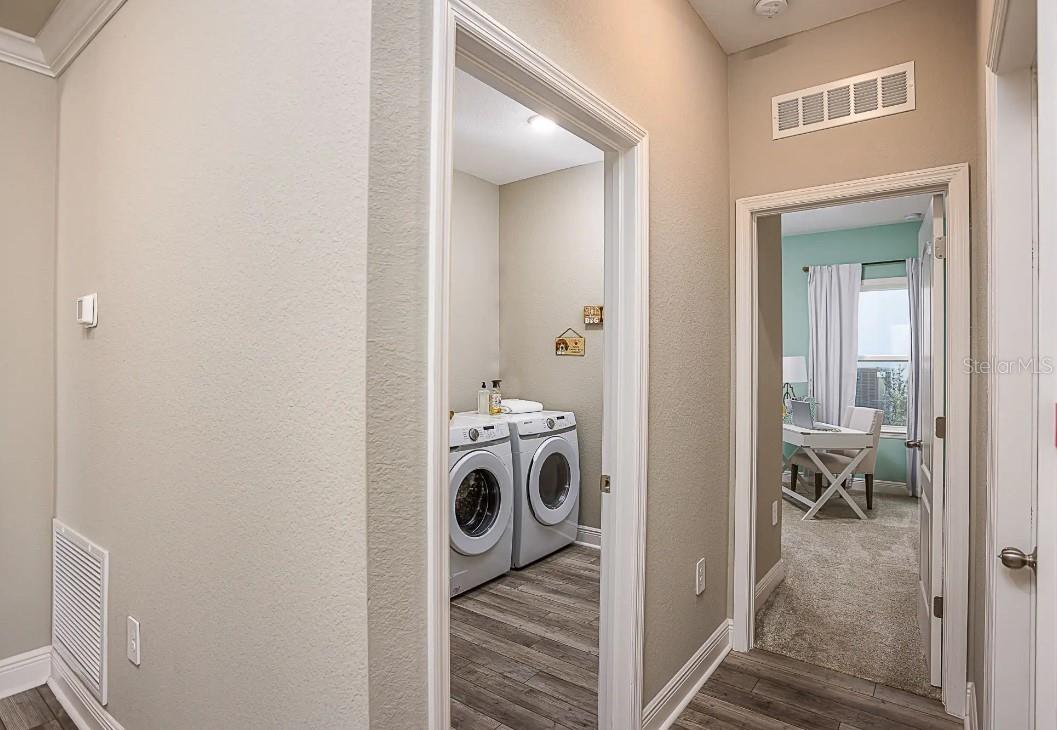 Listing photo id 22 for 20 Fig Court E