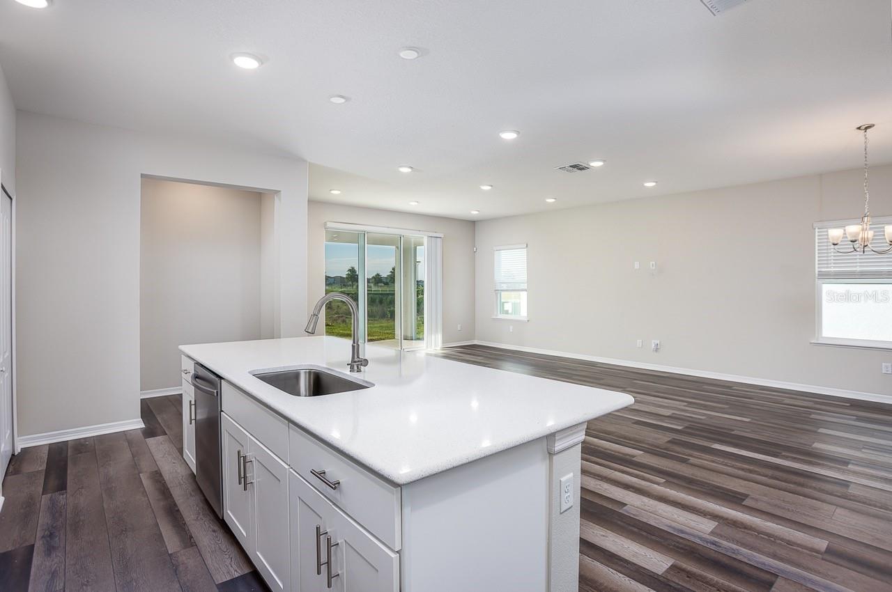 Listing photo id 26 for 20 Fig Court E