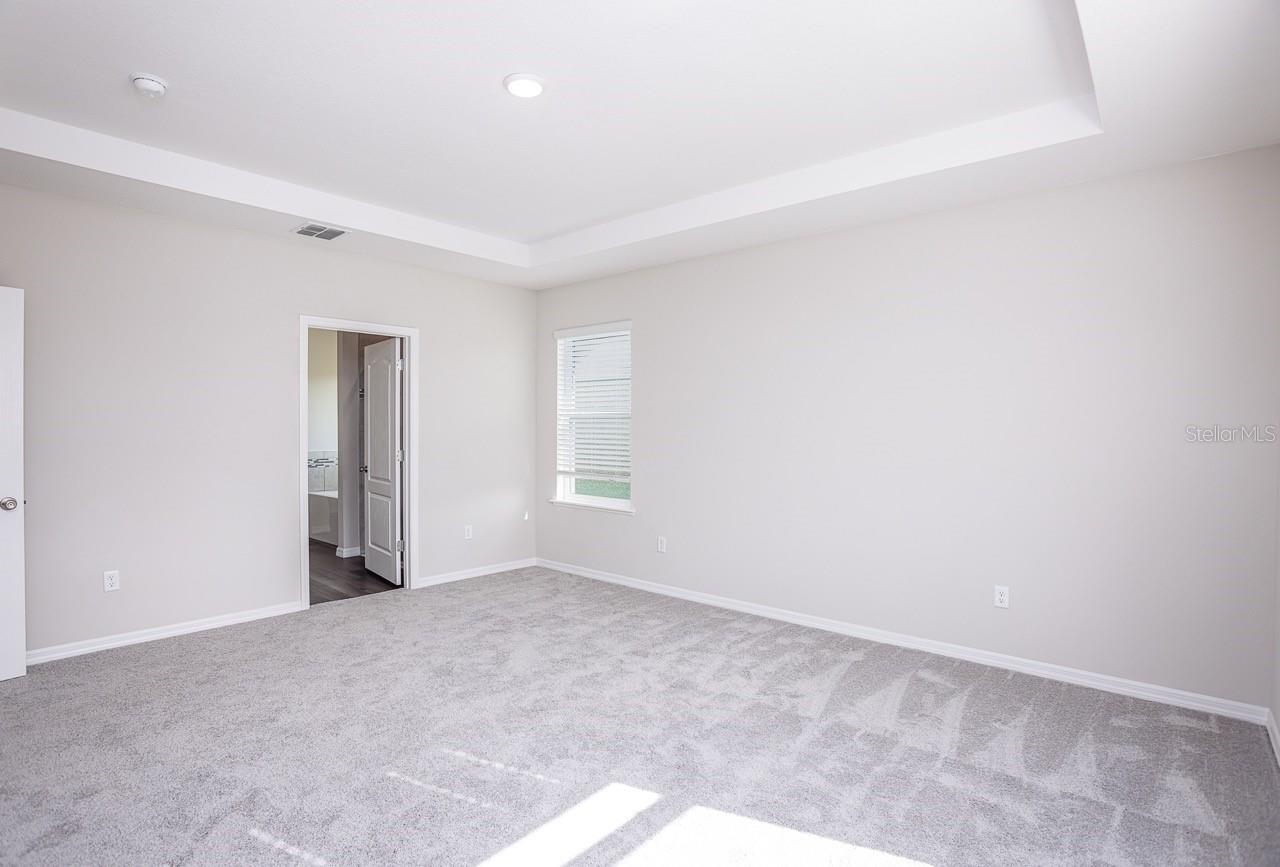 Listing photo id 31 for 20 Fig Court E