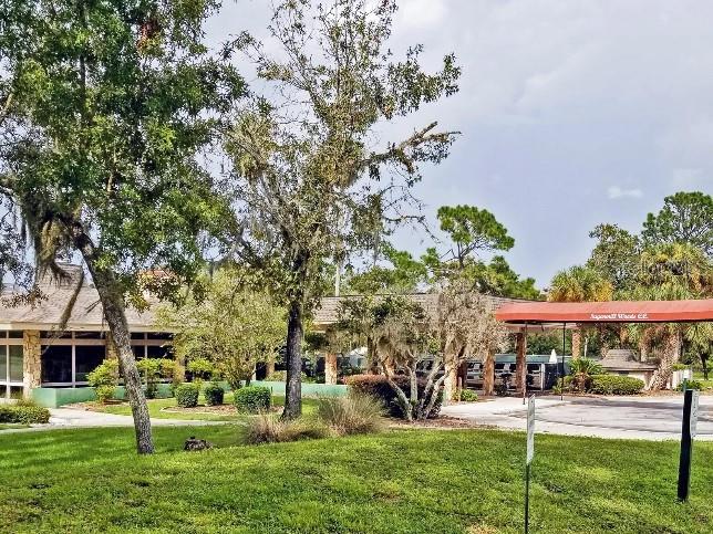 Listing photo id 43 for 20 Fig Court E