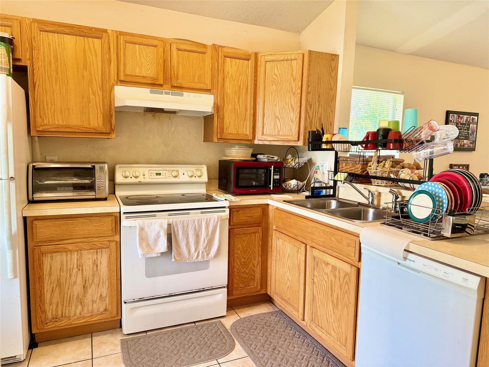 Image 4 of 28 For 8503 Plumeria Avenue