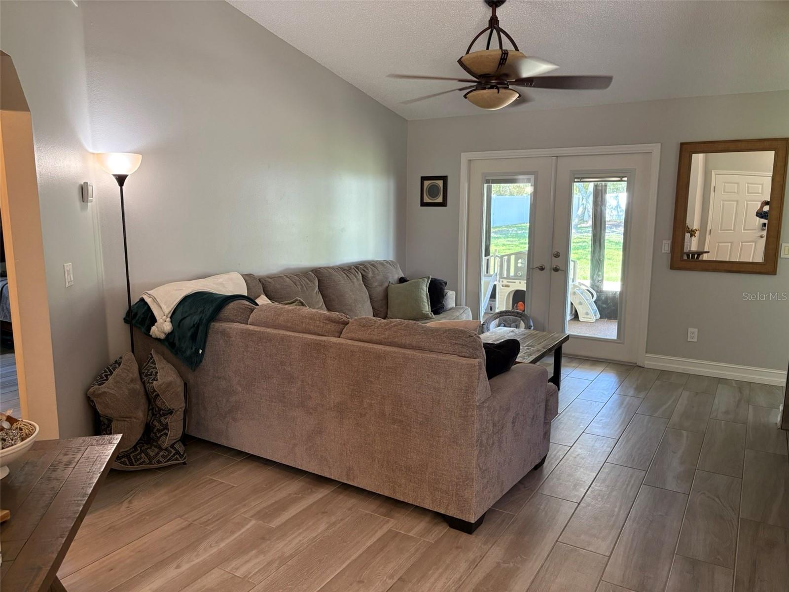 Image 13 of 36 For 1400 Franconia Avenue