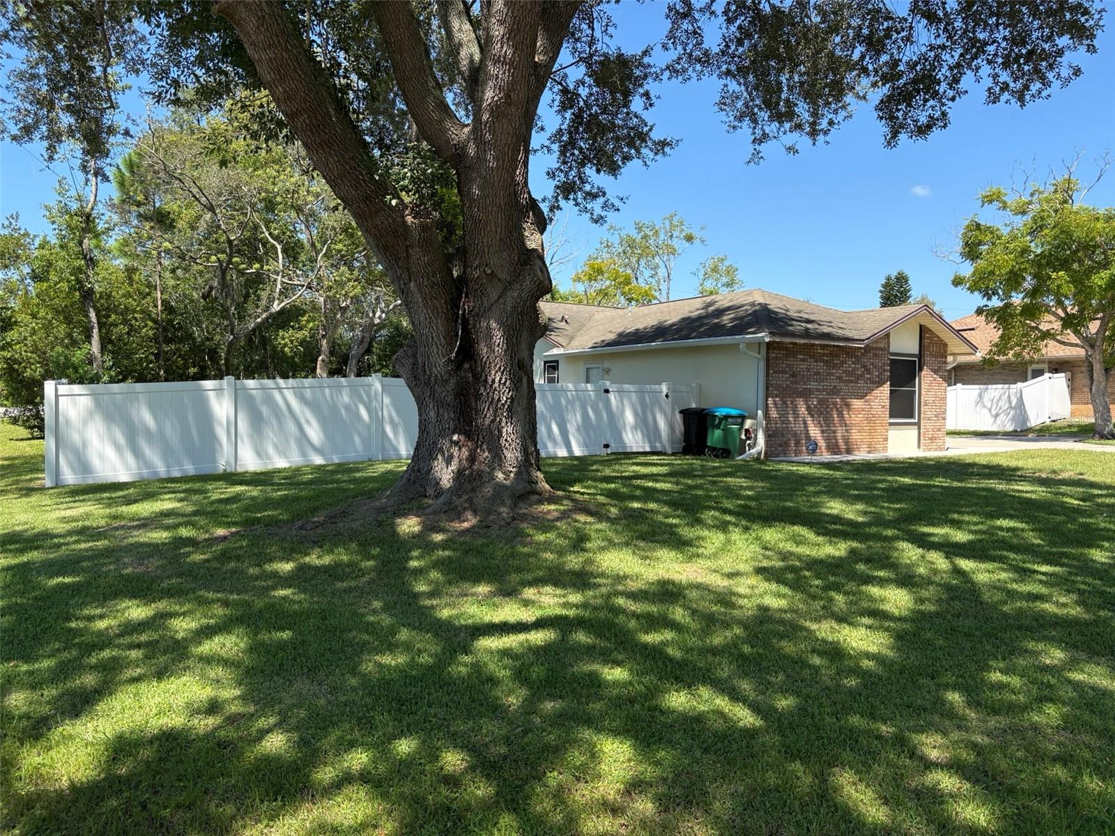 Image 2 of 36 For 1400 Franconia Avenue