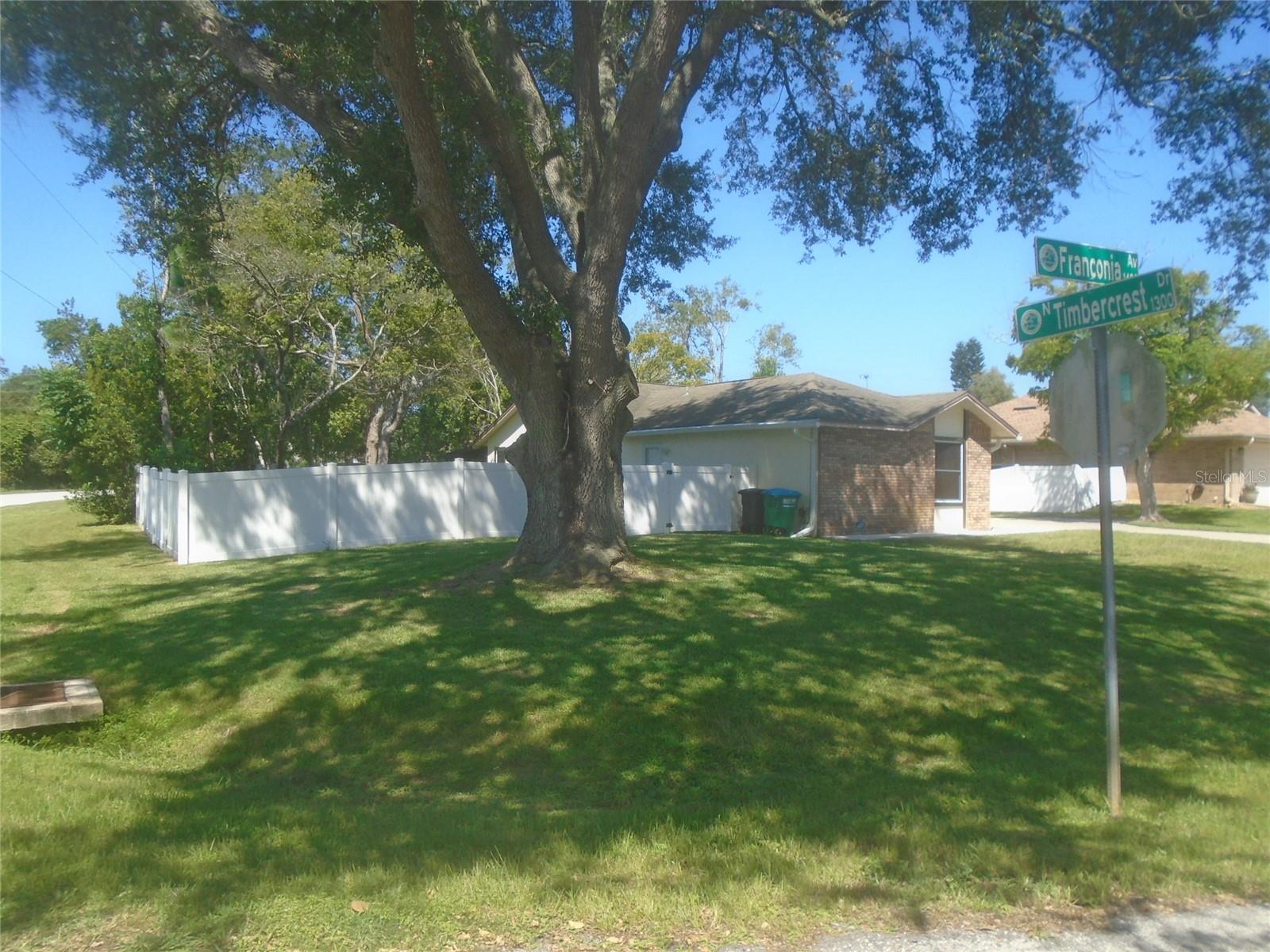 Image 35 of 36 For 1400 Franconia Avenue