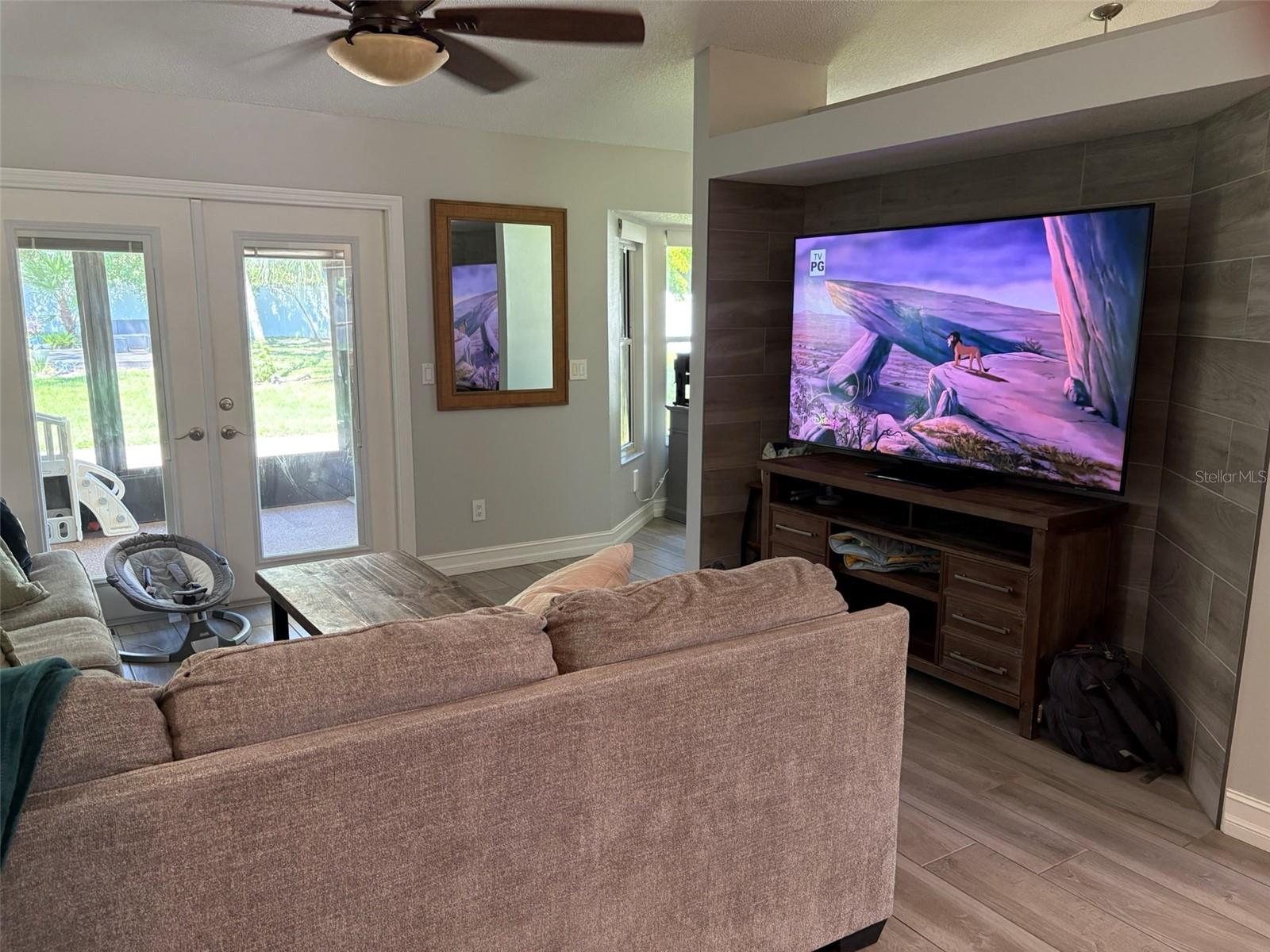 Image 5 of 36 For 1400 Franconia Avenue