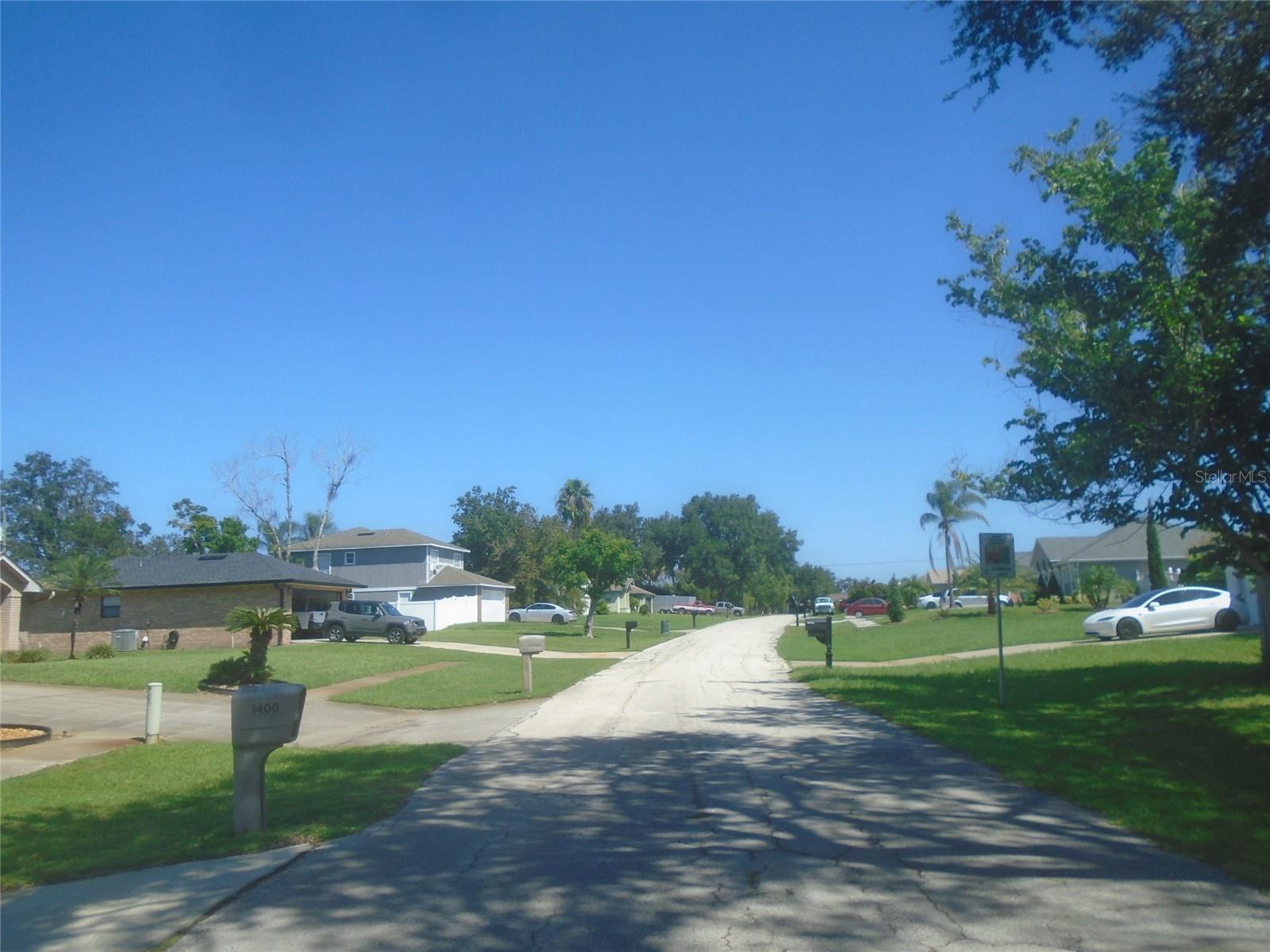 Image 9 of 36 For 1400 Franconia Avenue