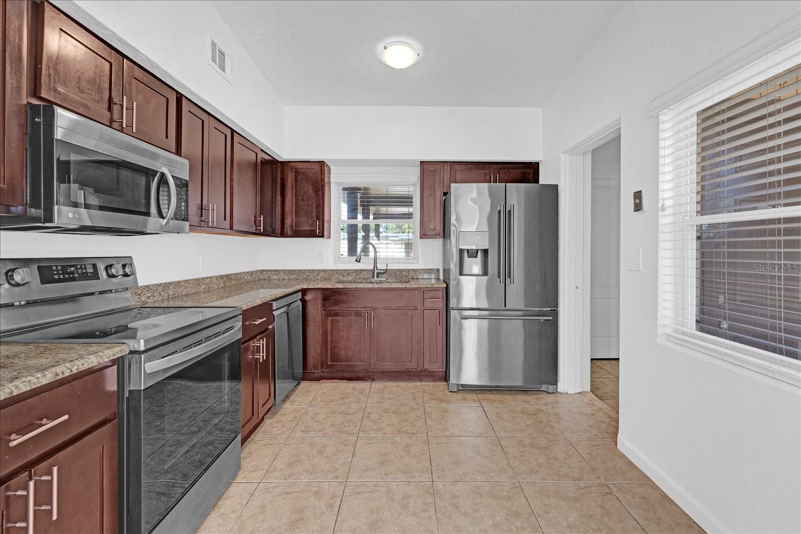 Image 4 of 36 For 1725 Marcia Drive