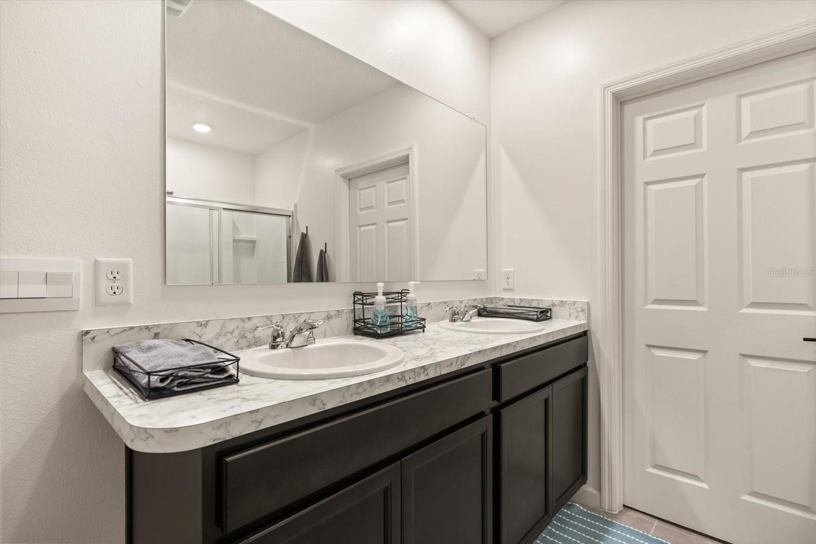 Image 23 of 42 For 4972 Talbot Boulevard