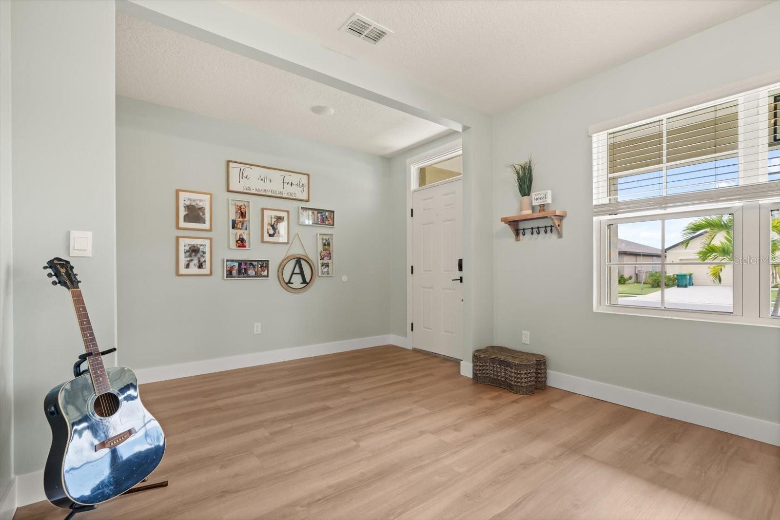 Image 7 of 42 For 4972 Talbot Boulevard