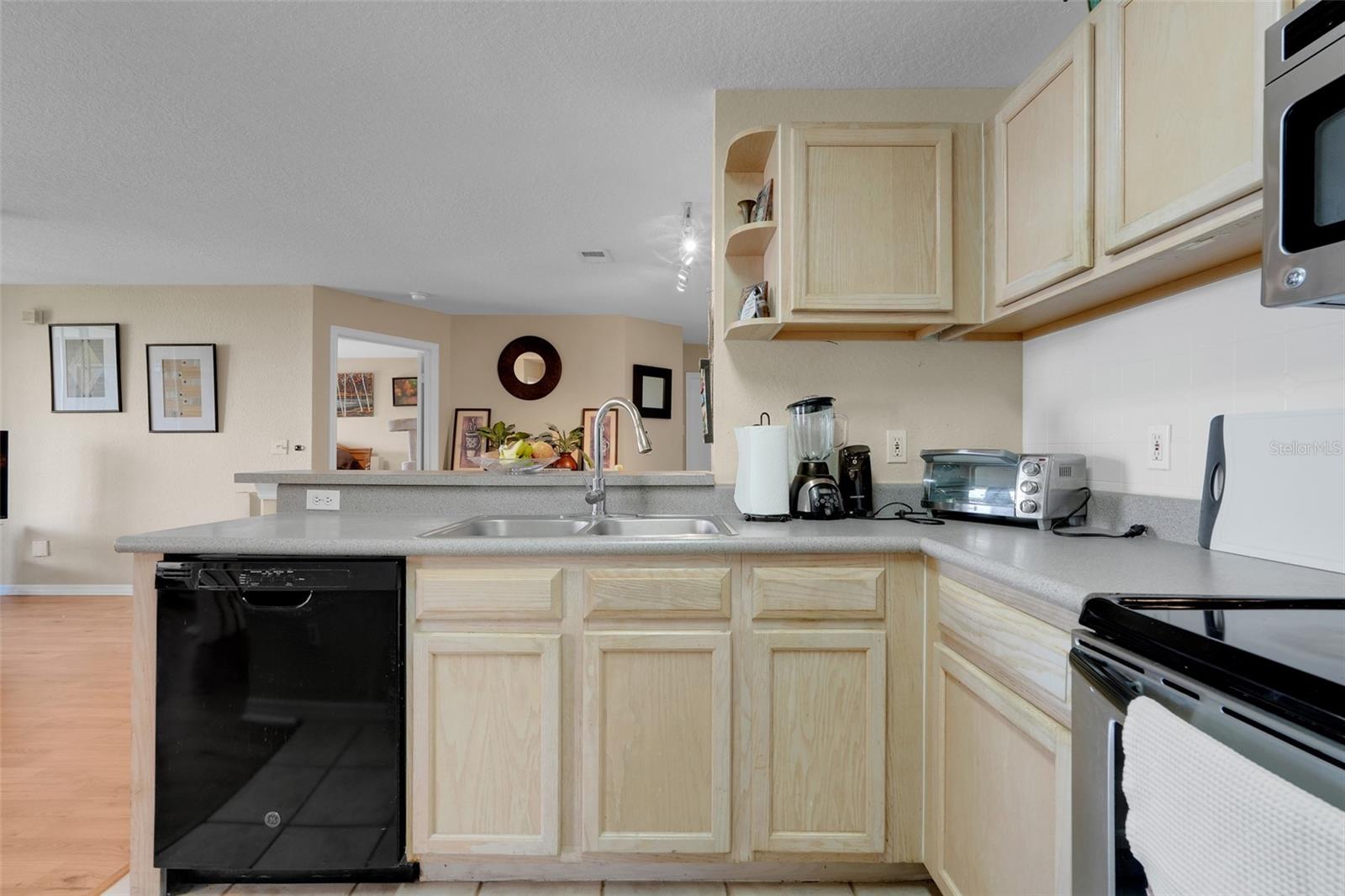 Image 13 of 33 For 7618 Pissarro Drive 15106