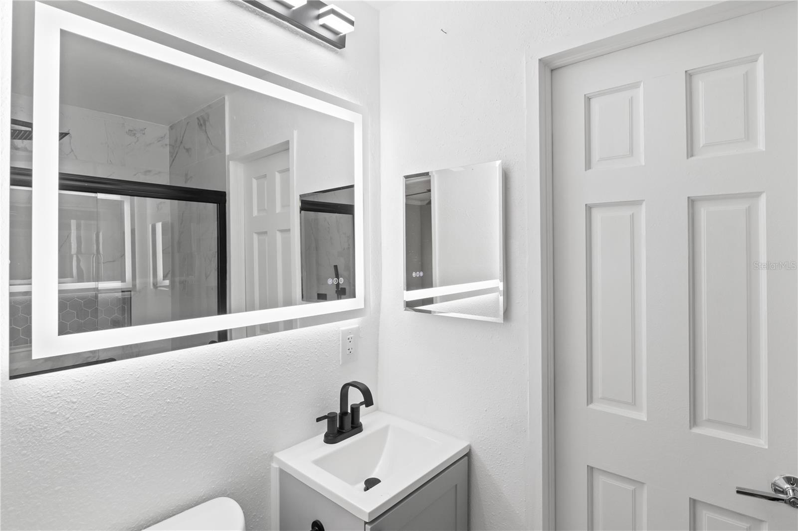 Image 10 of 23 For 985 Las Flores Way