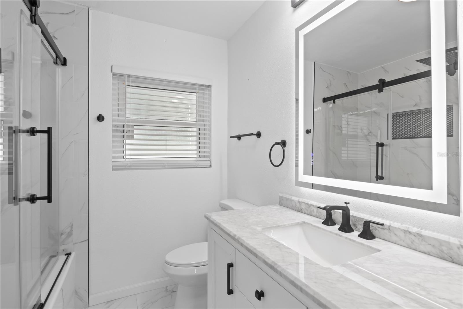 Image 13 of 23 For 985 Las Flores Way
