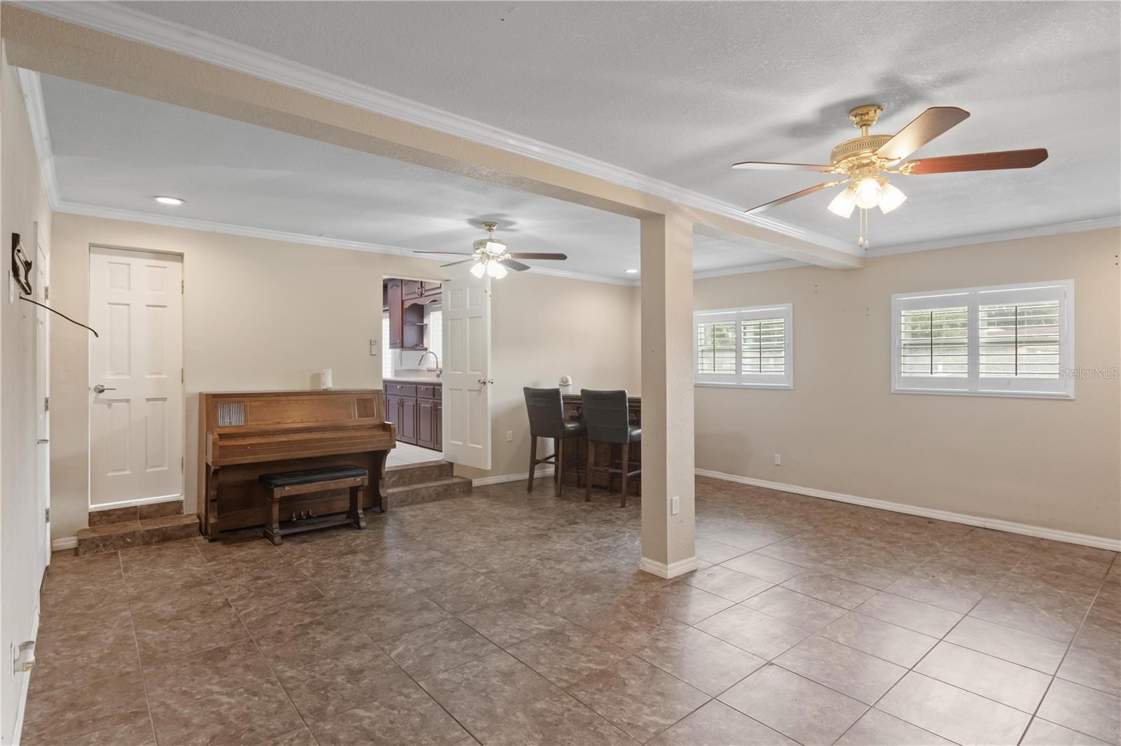 Image 15 of 23 For 985 Las Flores Way