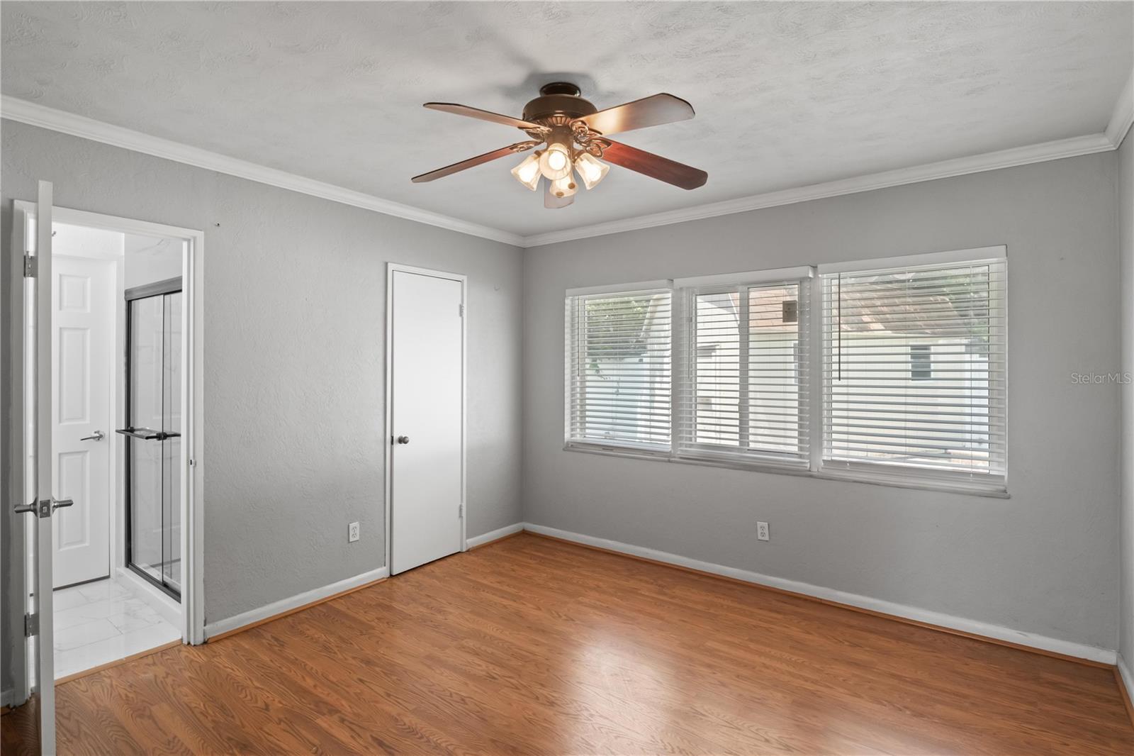 Image 9 of 23 For 985 Las Flores Way