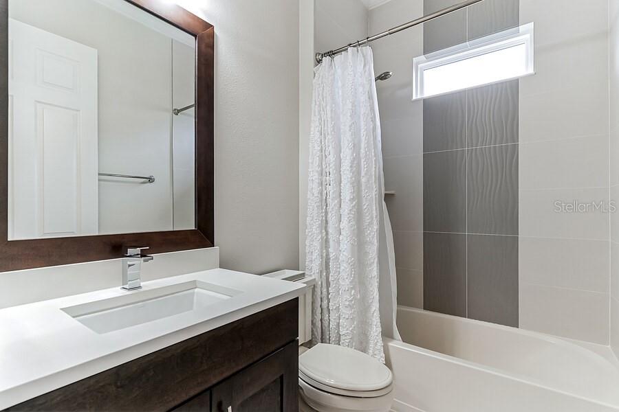 Image 20 of 24 For 18318 Bellezza Drive
