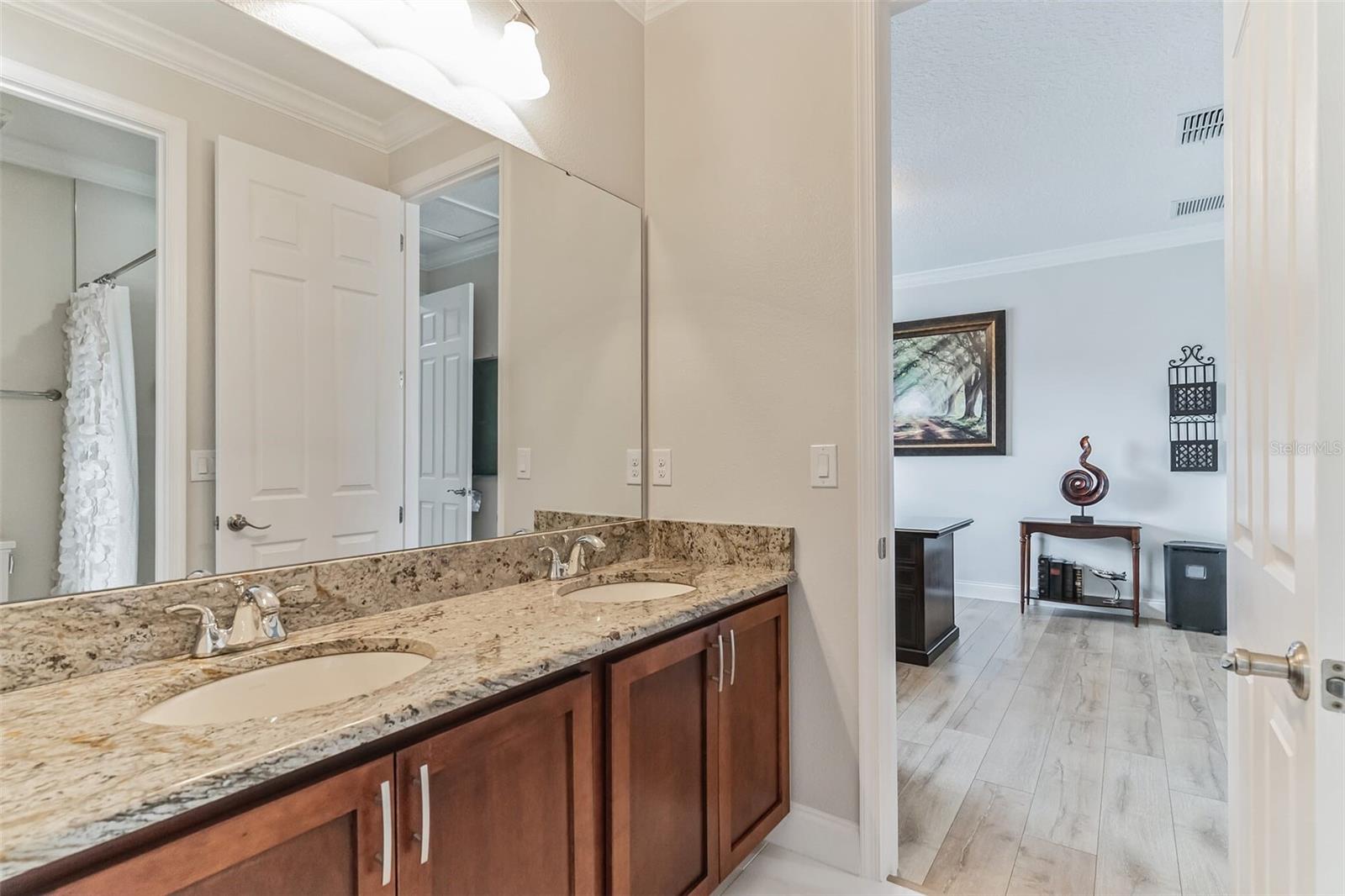 Image 21 of 24 For 18318 Bellezza Drive