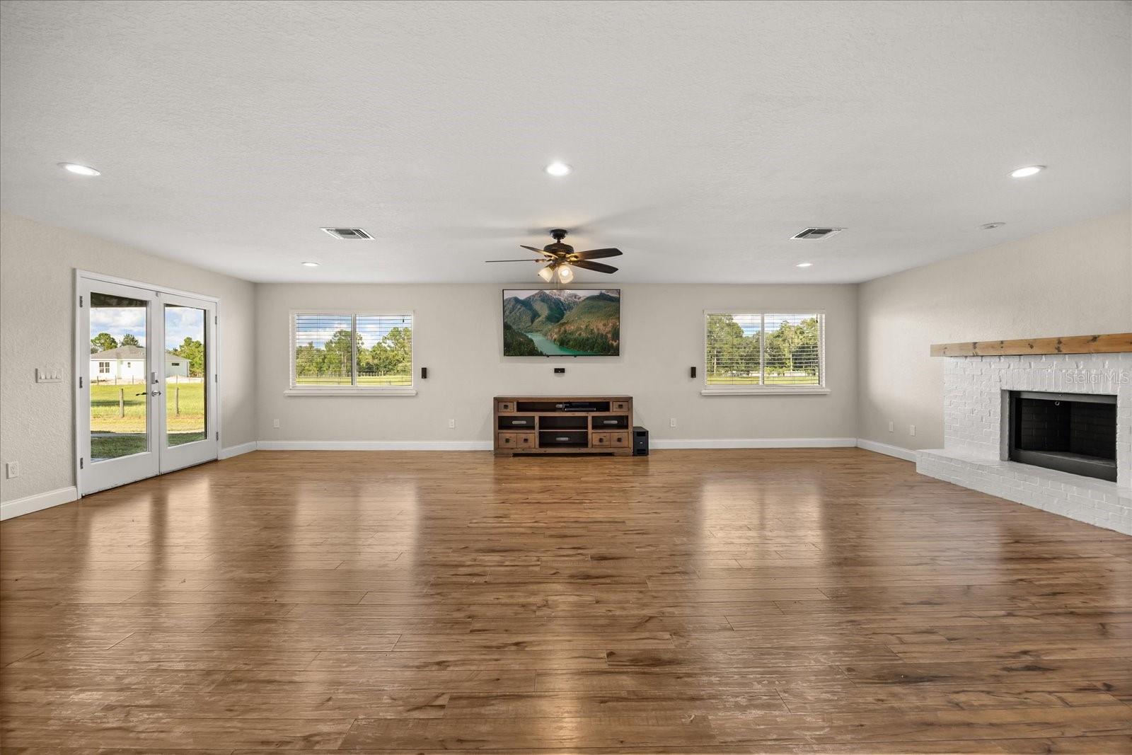 Image 19 of 61 For 4121 Albritton Road