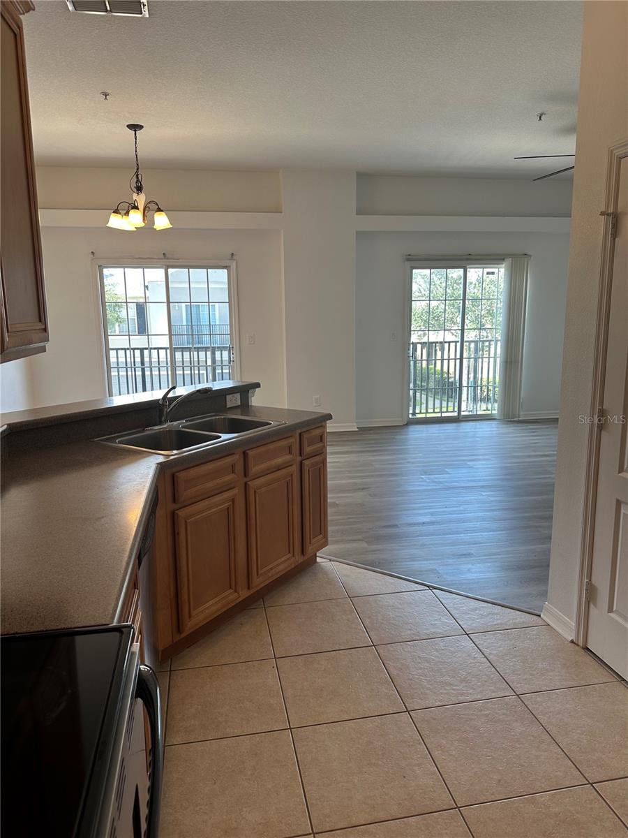 Image 11 of 27 For 6604 Goldenrod Road 100a