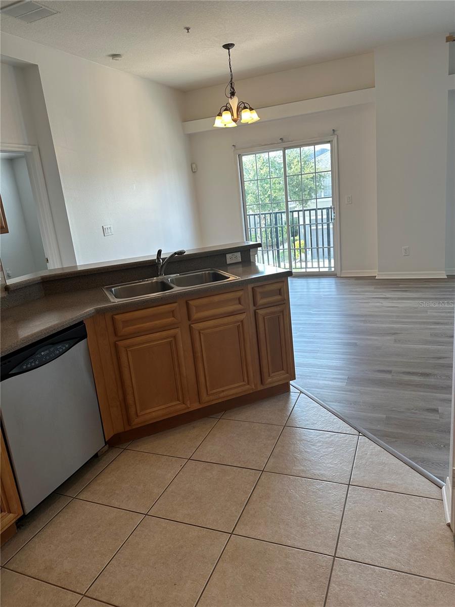Image 12 of 27 For 6604 Goldenrod Road 100a