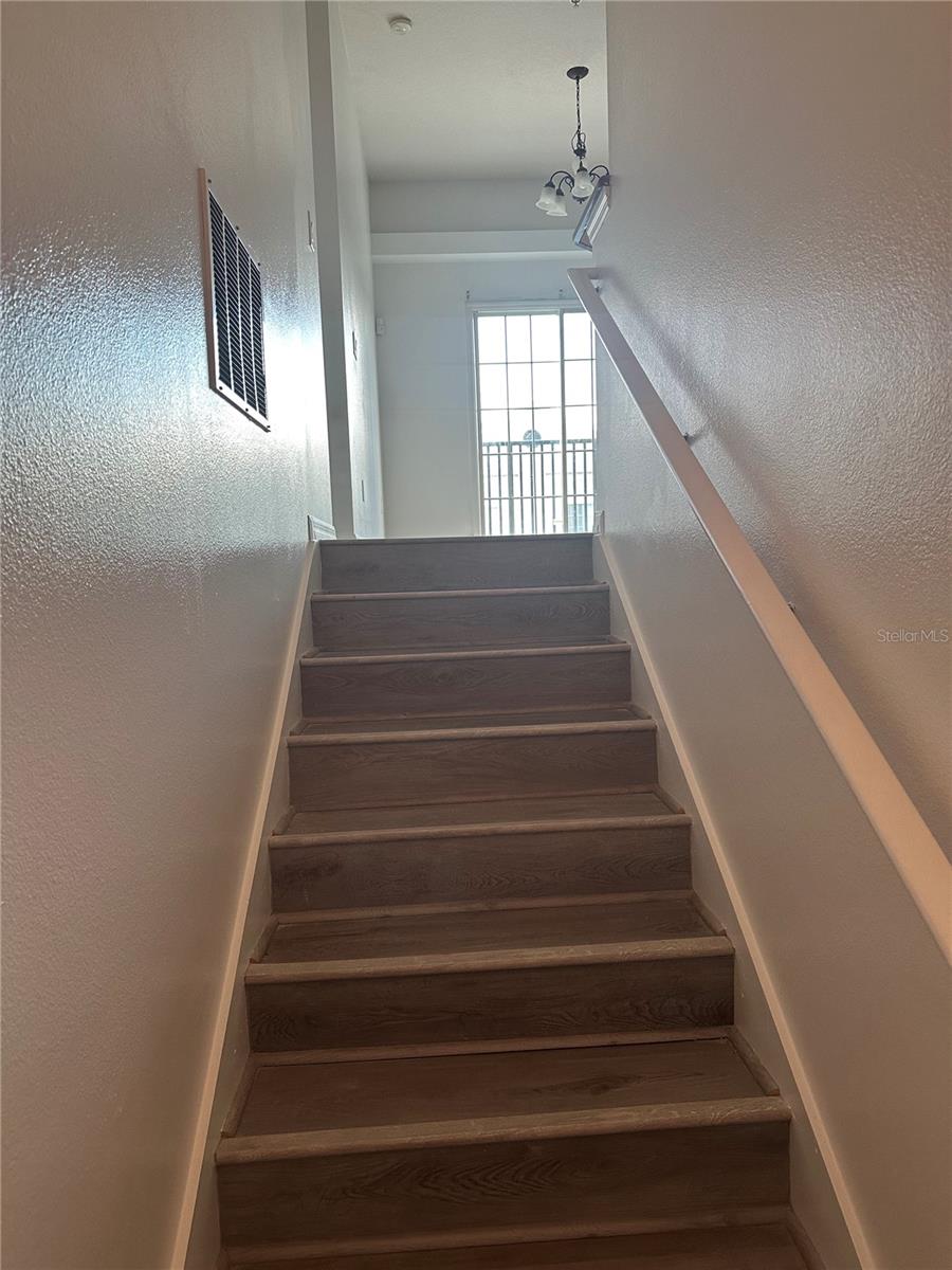 Image 4 of 27 For 6604 Goldenrod Road 100a