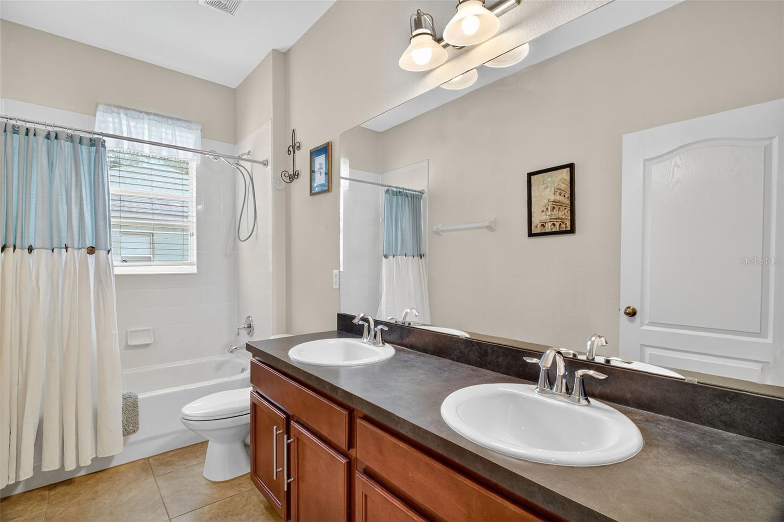 Image 18 of 38 For 2368 Parkside Glen Drive D